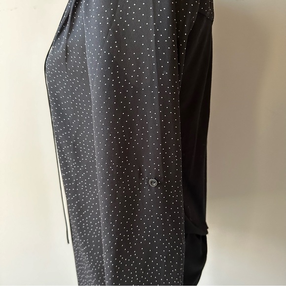 Black and White Polkadot Long Sleeve Flowy Blouse Size Small - Picture 2 of 8